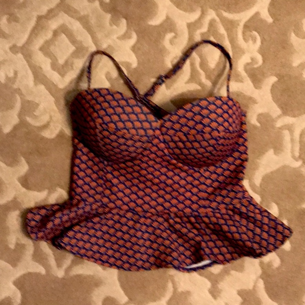 Albion fit size medium top